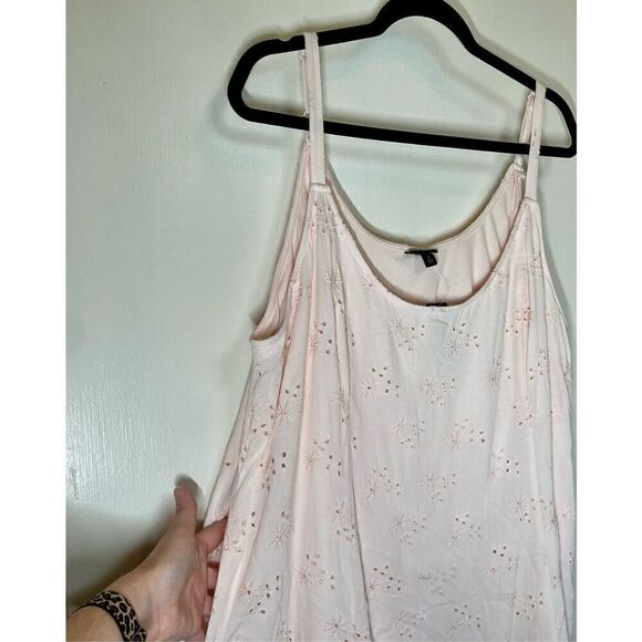 Torrid Trapeze Cami Dress - Eyelet Crepe Light Pink size 2X NWT - Picture 12 of 16